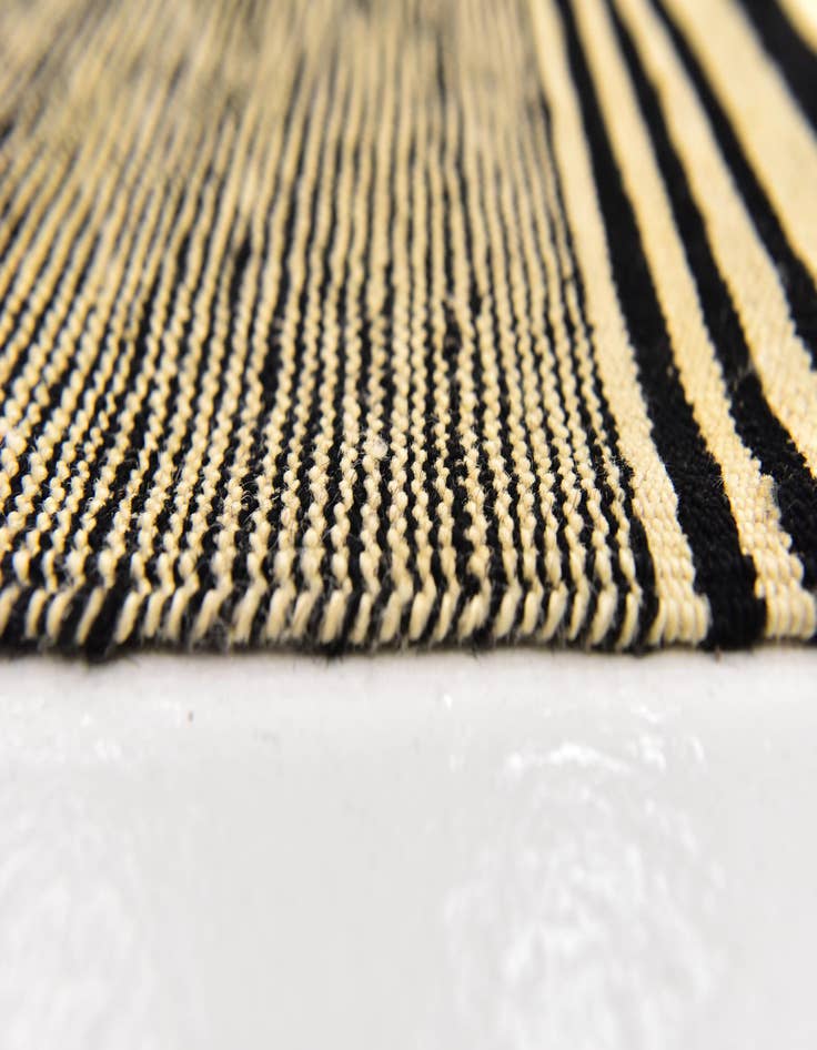 Detail image of  6' x 7' 6  Hand Woven Kilim Modern Wool Square Rug