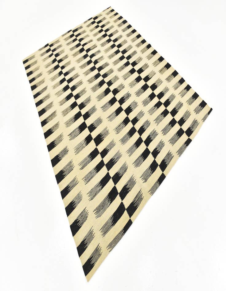 Detail image of  6' 2 x 7' 7  Hand Woven Kilim Modern Wool Square Rug