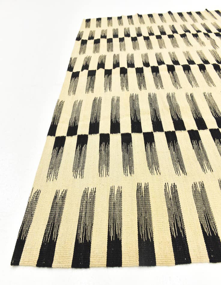 Detail image of  6' x 7'  Hand Woven Kilim Modern Wool Square Rug