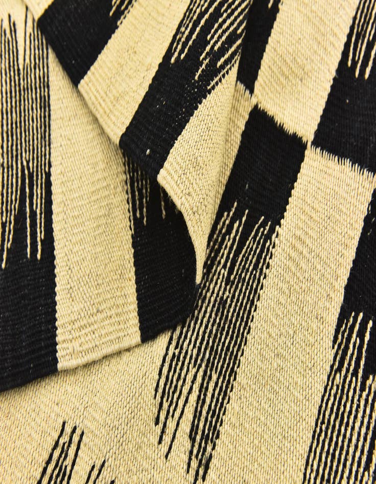 Detail image of  6' x 7'  Hand Woven Kilim Modern Wool Square Rug