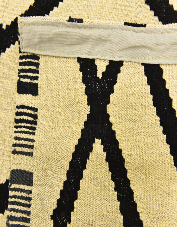 Detail image of  6' x 7' 4  Hand Woven Kilim Modern Wool Square Rug