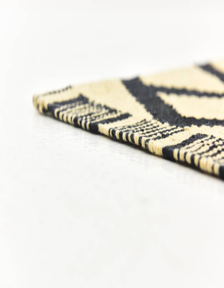 Detail image of  6' x 7' 4  Hand Woven Kilim Modern Wool Square Rug