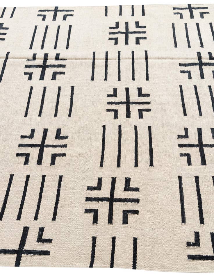 Detail image of  5' 3 x 6' 6  Hand Woven Kilim Modern Wool Square Rug