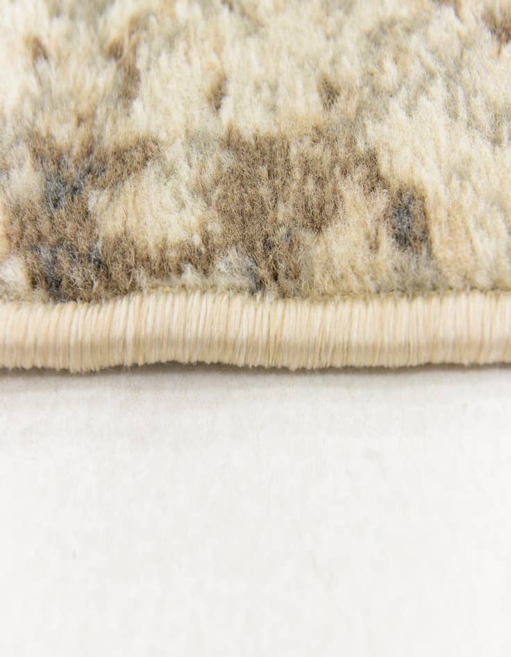 Detail image of  8' x 8' Mojave Square Rug