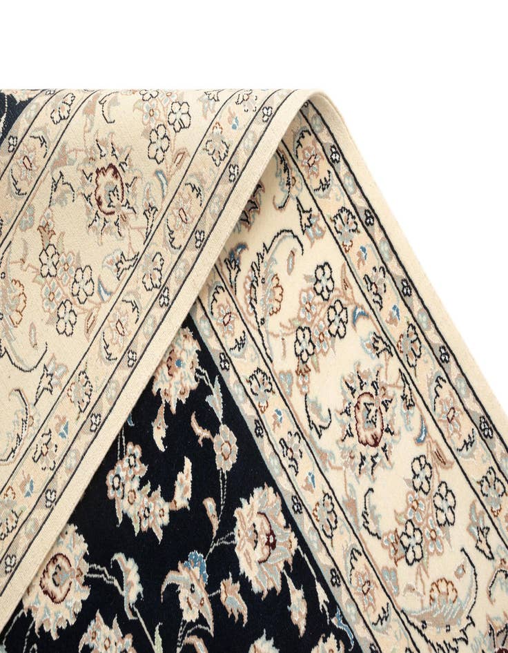 Detail image of  6' 6 x 6' 11 Nain Square Rug