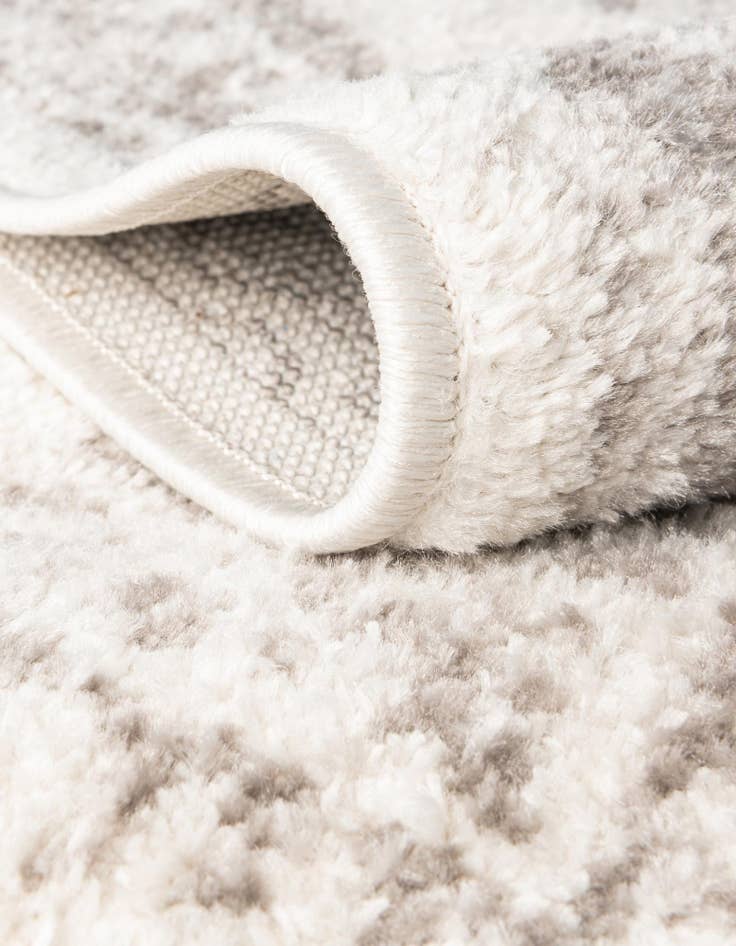 Detail image of  7' 10 x 7' 10 Oxford Square Rug