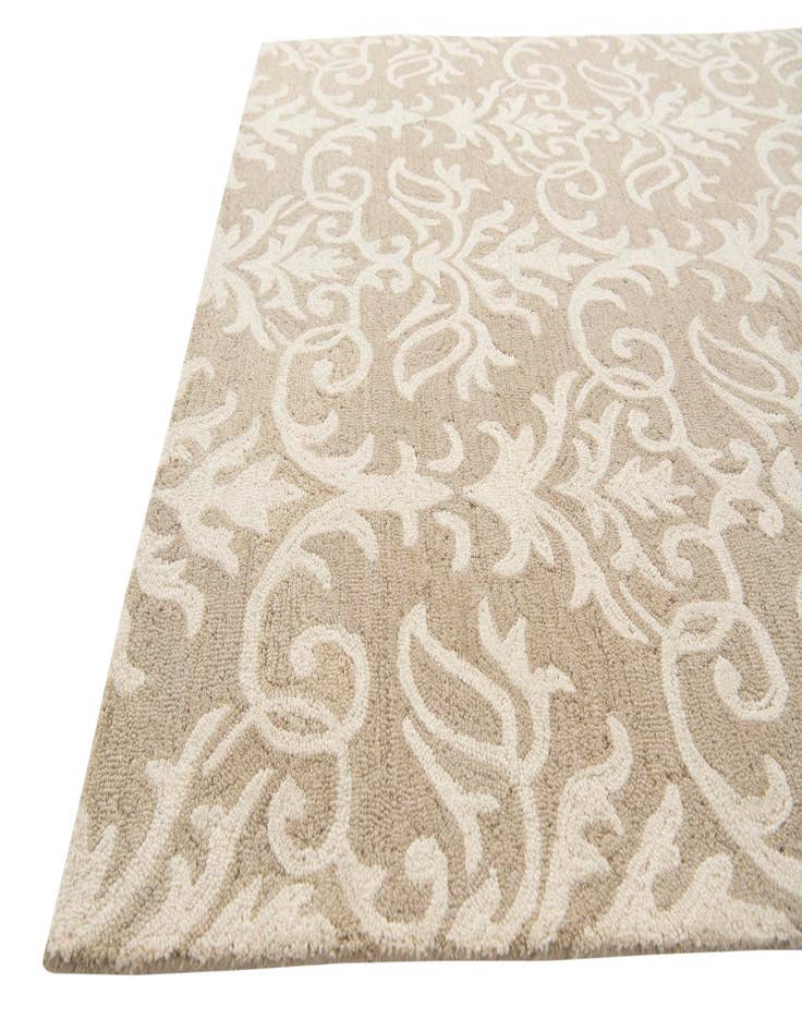 Detail image of  5' x 7' Agra Rug