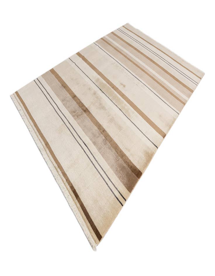 Detail image of  6' 7 x 9' 8  Hand Knotted Darya Wool Rug