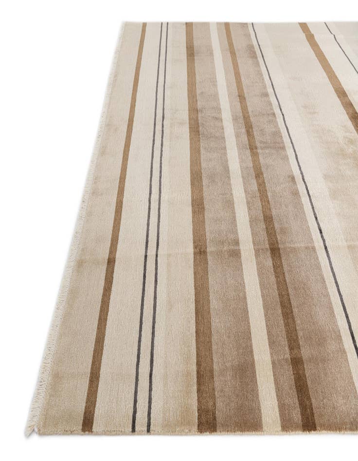 Detail image of  6' 7 x 9' 8  Hand Knotted Darya Wool Rug