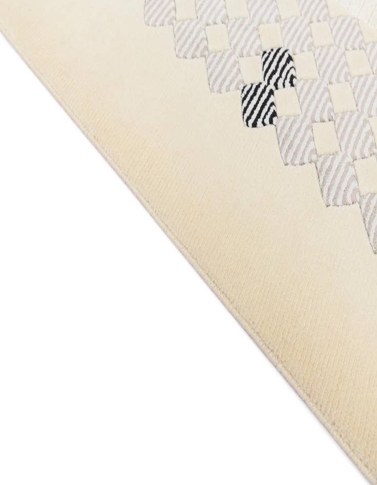 Detail image of  4' 10 x 6' 7  Hand Knotted Darya Wool Rug