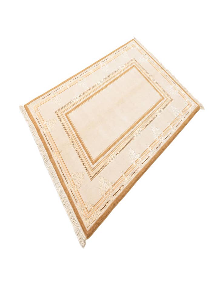 Detail image of  3' 11 x 5' 11  Hand Knotted Darya Wool Rug