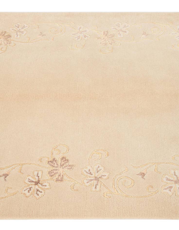 Detail image of  3' 11 x 5' 10  Hand Knotted Darya Wool Rug