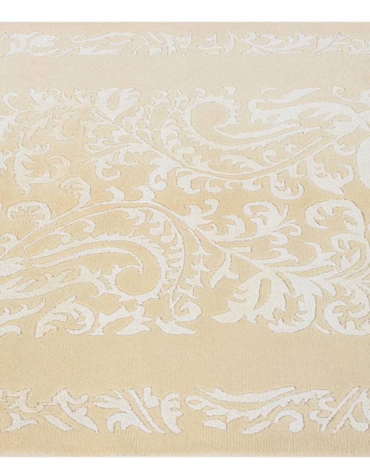 Detail image of  3' 11 x 5' 11  Hand Knotted Darya Wool Rug