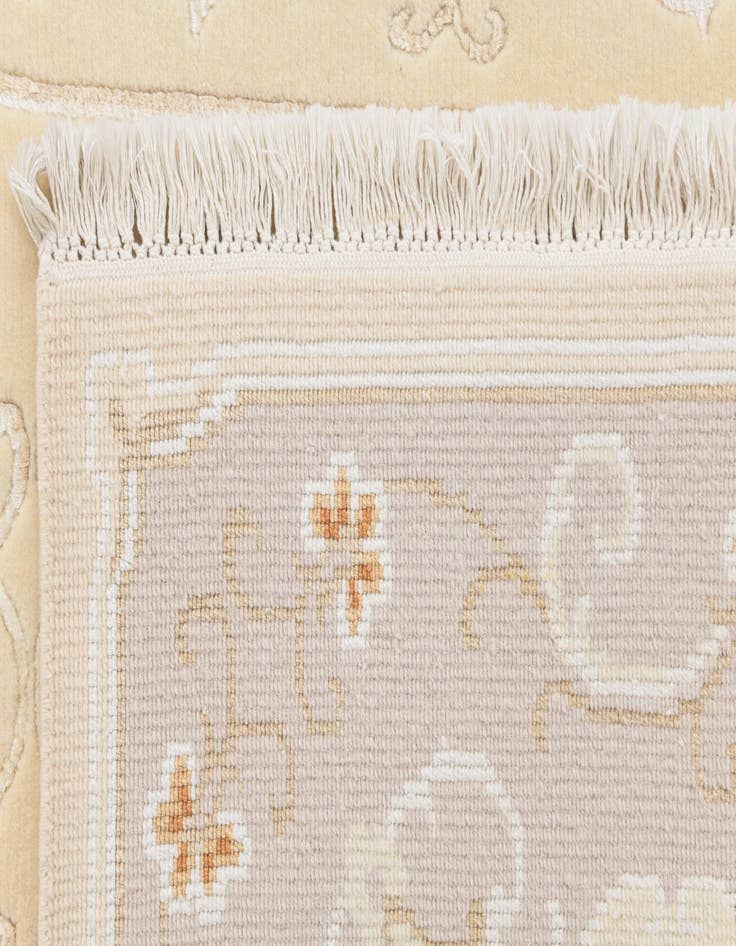 Detail image of  3' 11 x 5' 11  Hand Knotted Darya Wool Rug