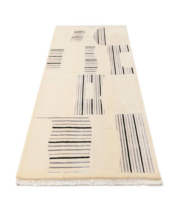 Detail image of  5' 7 x 8' 2  Hand Knotted Darya Wool Rug