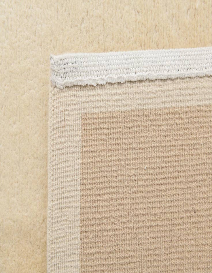 Detail image of  5' 7 x 7' 9  Hand Knotted Darya Wool Rug