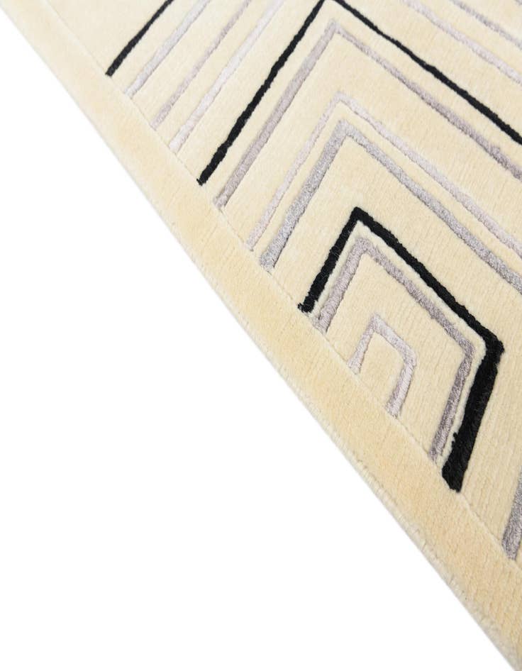 Detail image of  5' 6 x 7' 11  Hand Knotted Darya Wool Rug
