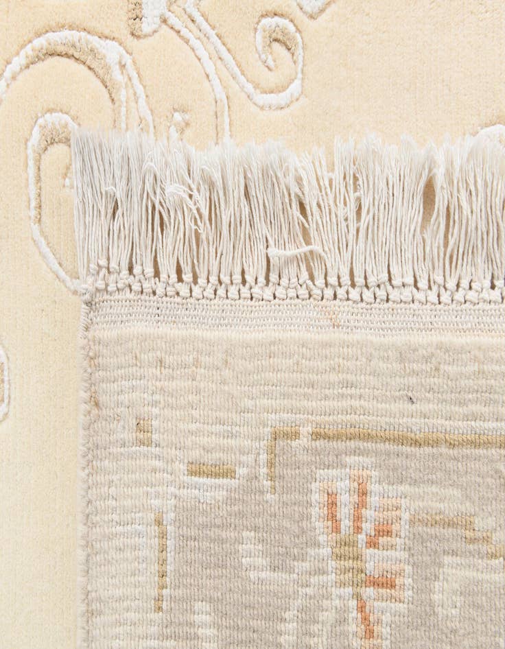 Detail image of  5' 1 x 6' 8  Hand Knotted Darya Wool Rug
