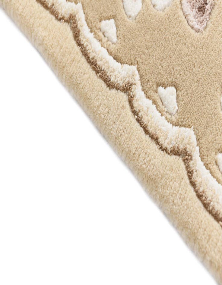 Detail image of  4' 1 x 6' 1 Darya Rug