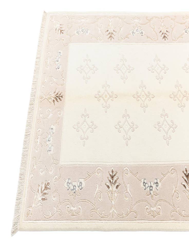 Detail image of  3' 11 x 6' 3 Darya Rug