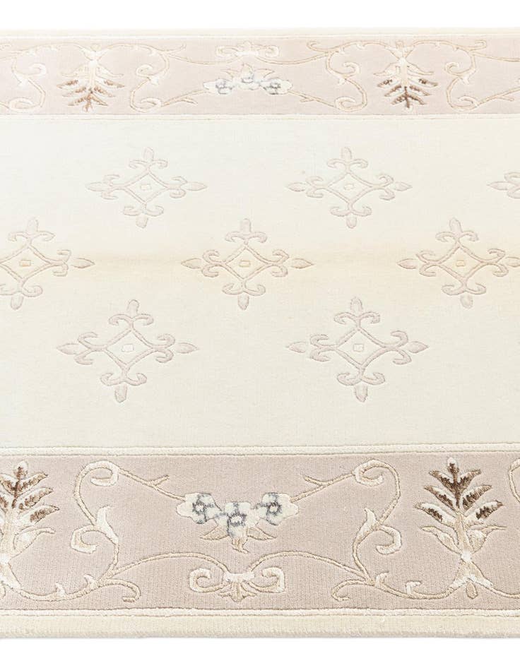 Detail image of  3' 11 x 6' 3 Darya Rug