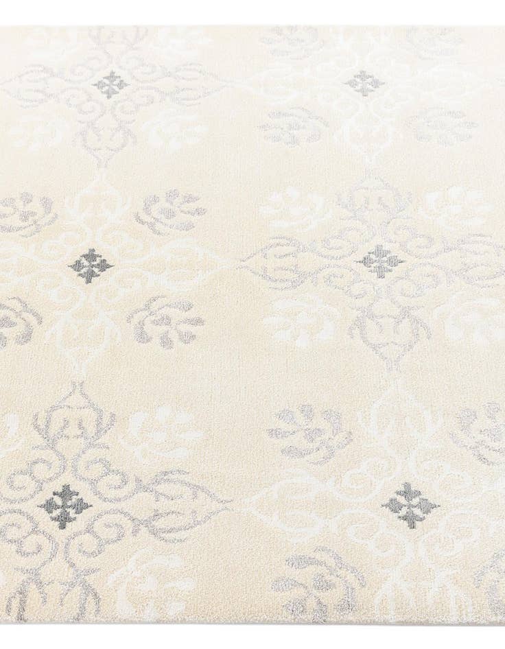 Detail image of  4' 1 x 6' 1 Darya Rug