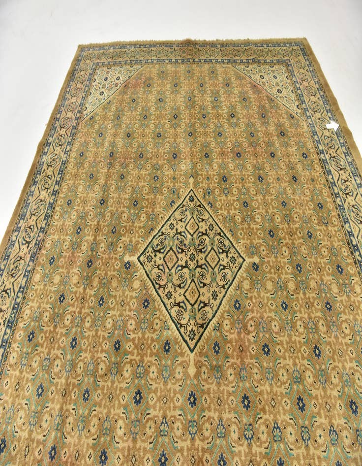 Detail image of  10' x 13' 5  Hand Knotted Farahan Persian Wool Rug