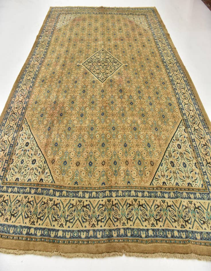 Detail image of  10' x 13' 5  Hand Knotted Farahan Persian Wool Rug