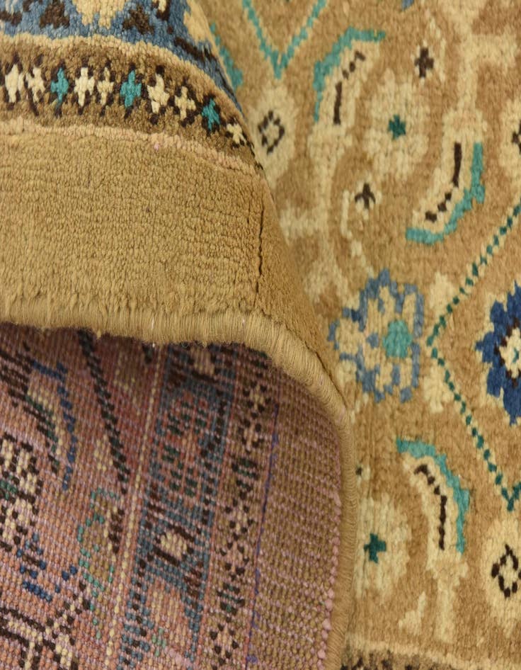 Detail image of  10' x 13' 5  Hand Knotted Farahan Persian Wool Rug