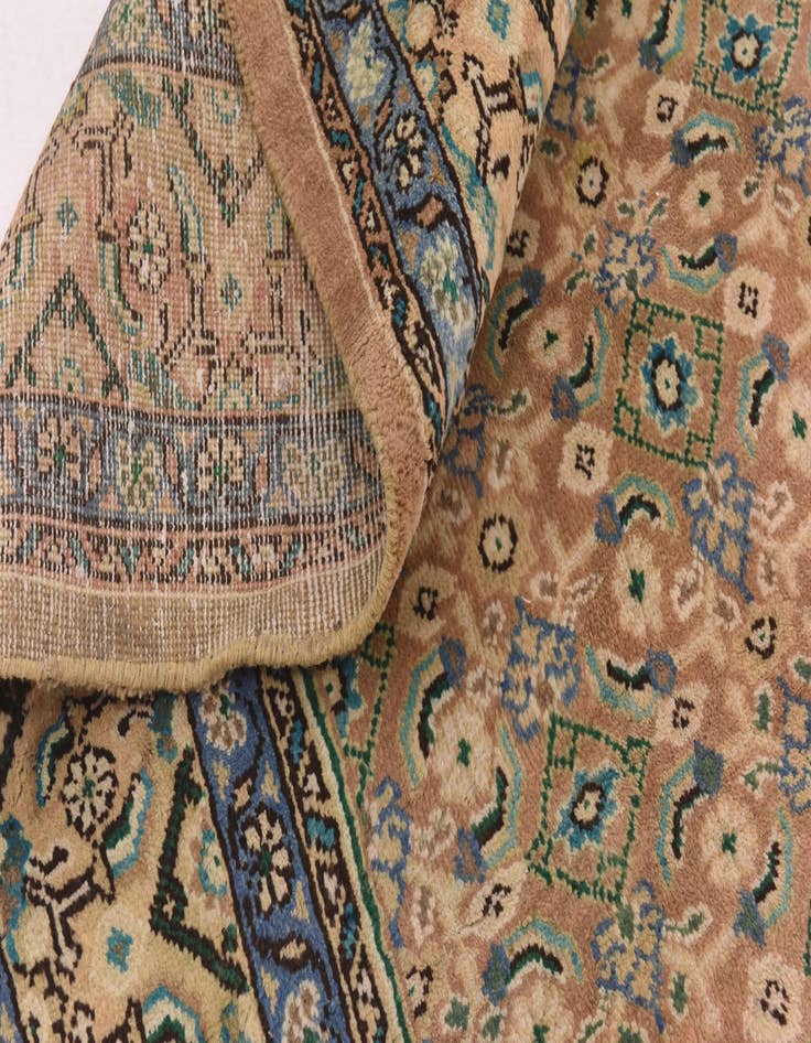 Detail image of  9' 8 x 12' 8  Hand Knotted Farahan Persian Wool Rug