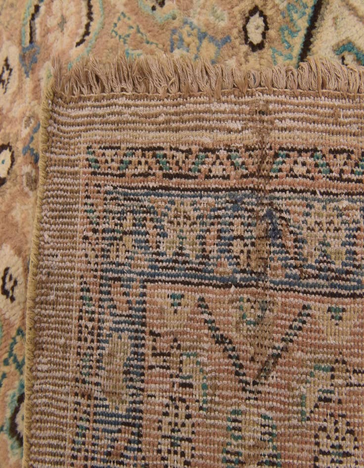 Detail image of  9' 8 x 12' 8  Hand Knotted Farahan Persian Wool Rug