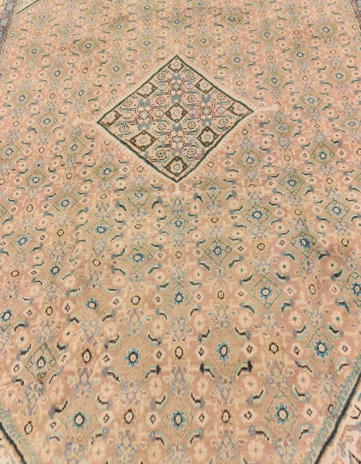 Detail image of  9' 8 x 12' 8  Hand Knotted Farahan Persian Wool Rug