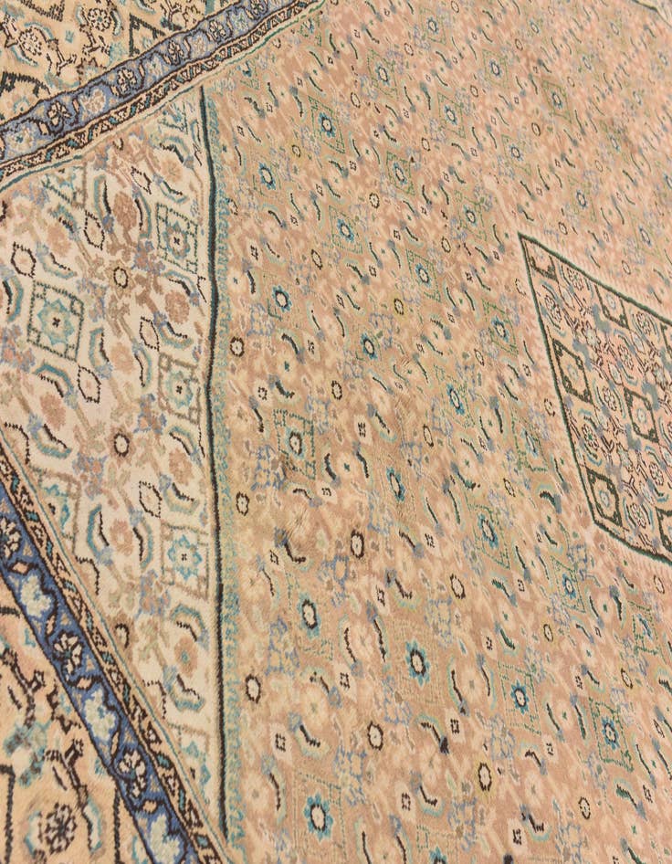 Detail image of  9' 8 x 12' 8  Hand Knotted Farahan Persian Wool Rug
