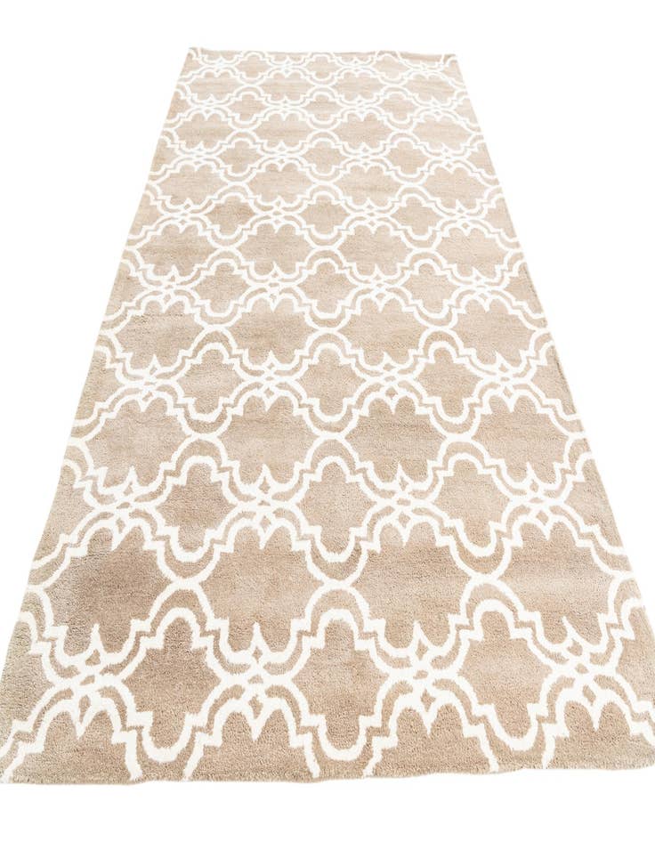Detail image of  5' 2 x 8' Luna Rug