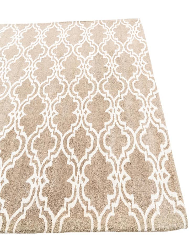 Detail image of  5' 2 x 8' Luna Rug