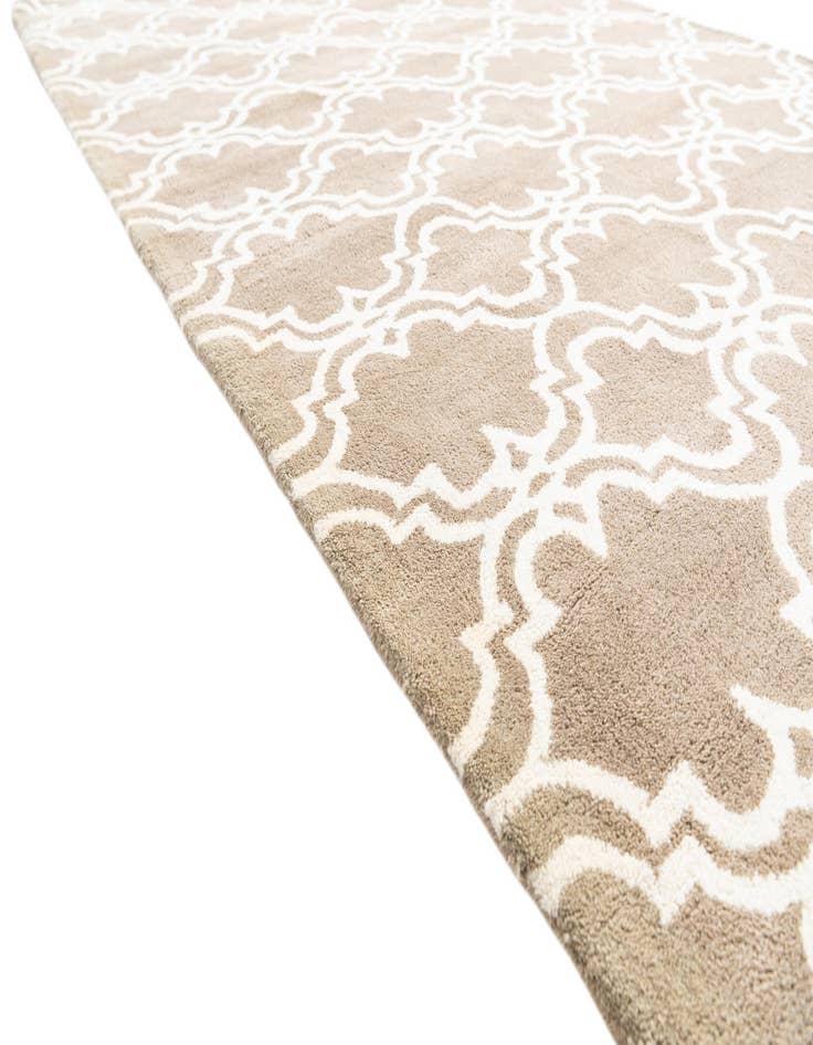 Detail image of  5' 2 x 8' Luna Rug