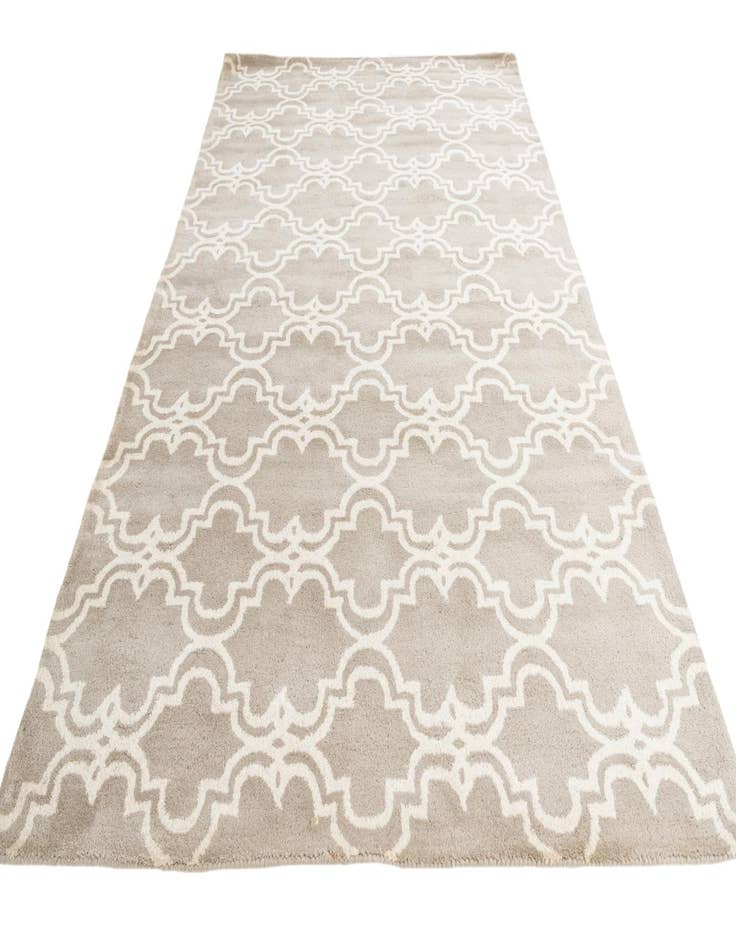 Detail image of  5' 1 x 8' Luna Rug