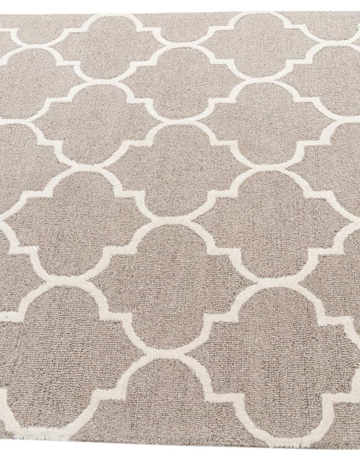 Detail image of  5' 1 x 8' 1 Luna Rug