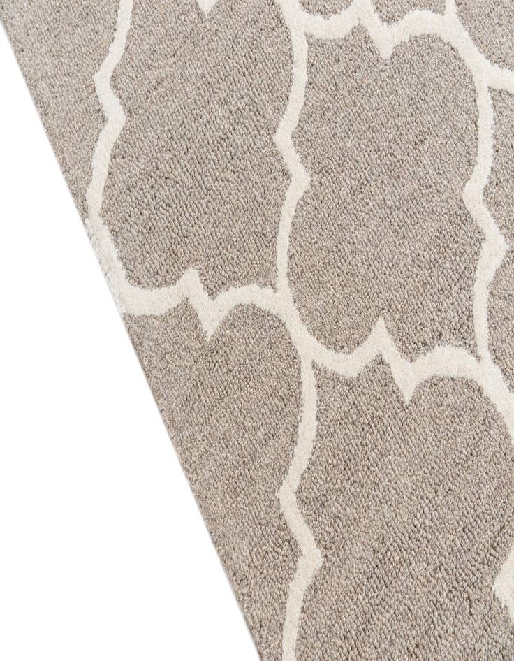 Detail image of  5' 1 x 8' 1 Luna Rug