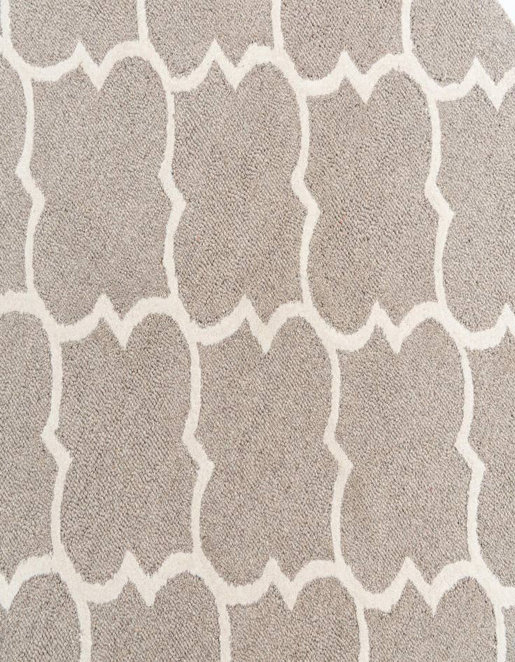 Detail image of  5' 1 x 8' 1 Luna Rug