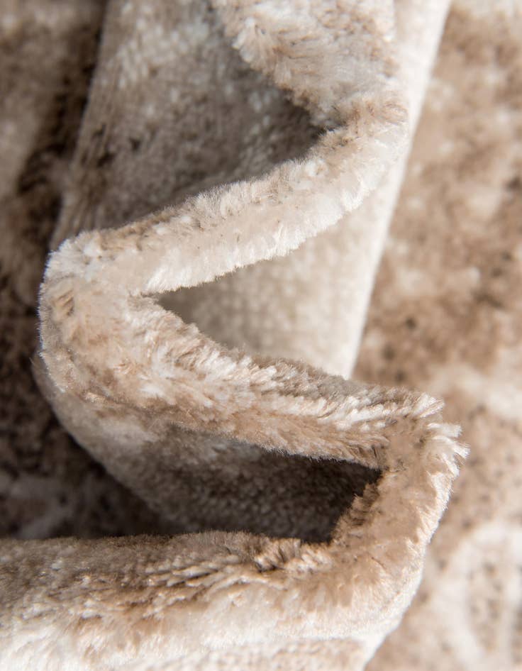 Detail image of  2' 2 x 3' Monte Carlo Rug