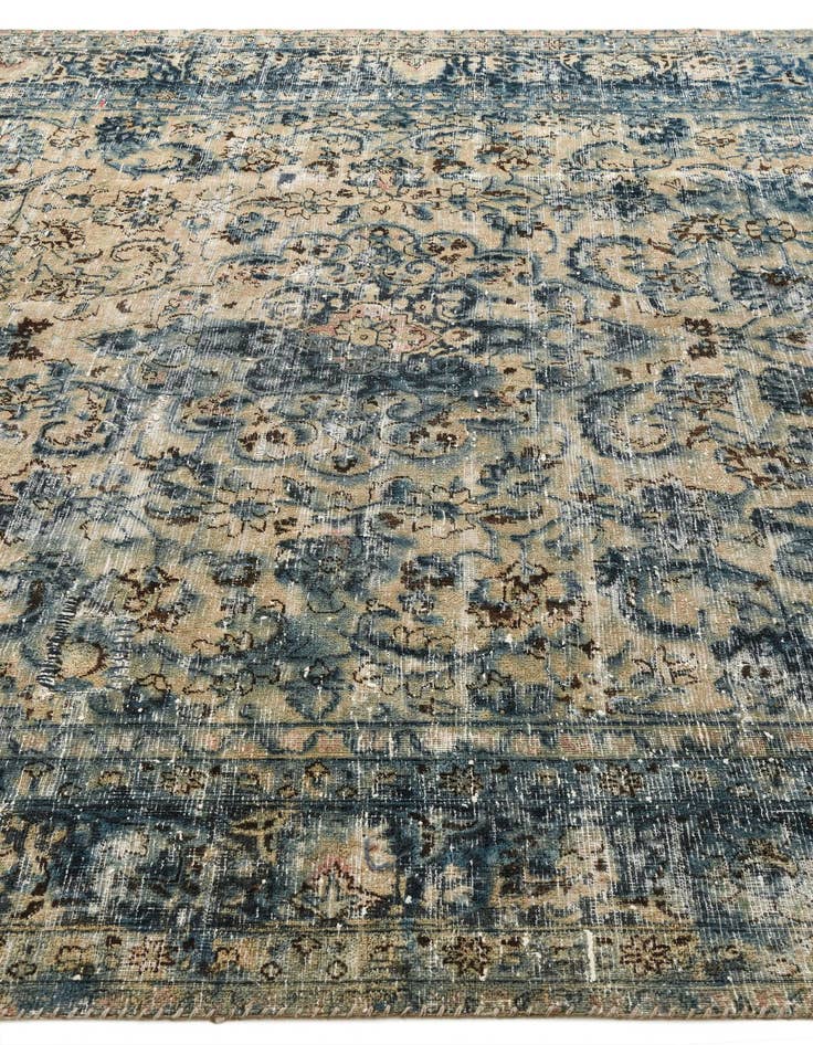 Detail image of  7' 8 x 10' 9  Hand Knotted Ultra Vintage Persian Wool Rug