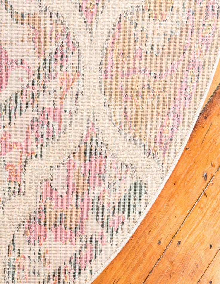 Detail image of 8' x 8' Delilah Round Rug