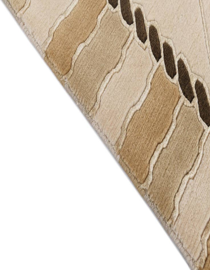 Detail image of  3' 3 x 12' 11  Hand Knotted Darya Wool Runner Rug