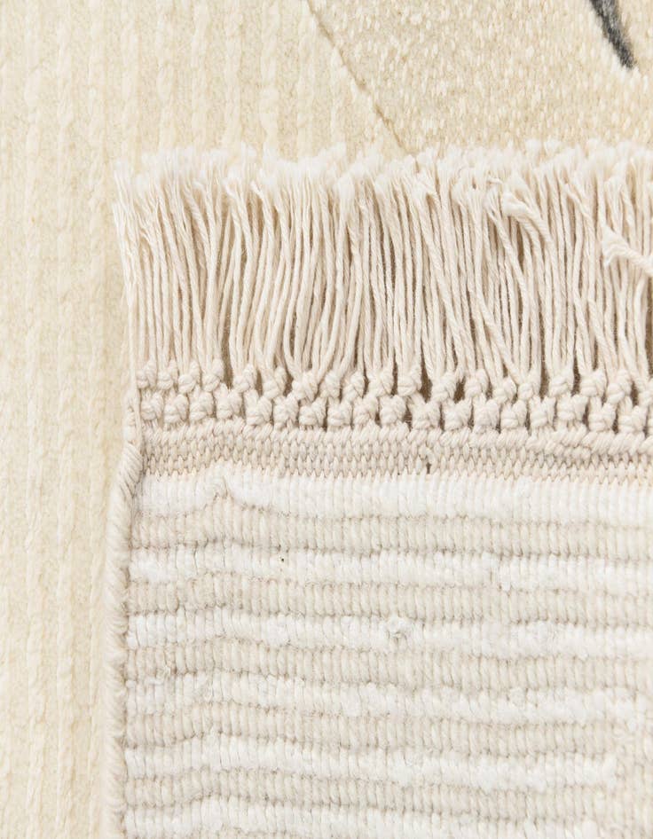 Detail image of  2' 7 x 13' 4 Darya Runner Rug