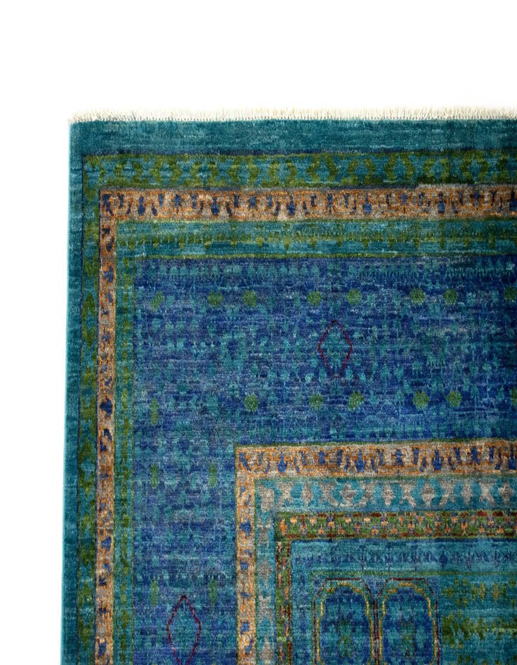 Detail image of  6' 11 x 9' 10 Amina Wool Rug