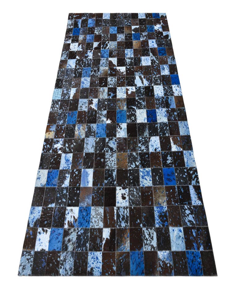 Detail image of  4' 7 x 6' 7 Cowhide Rug