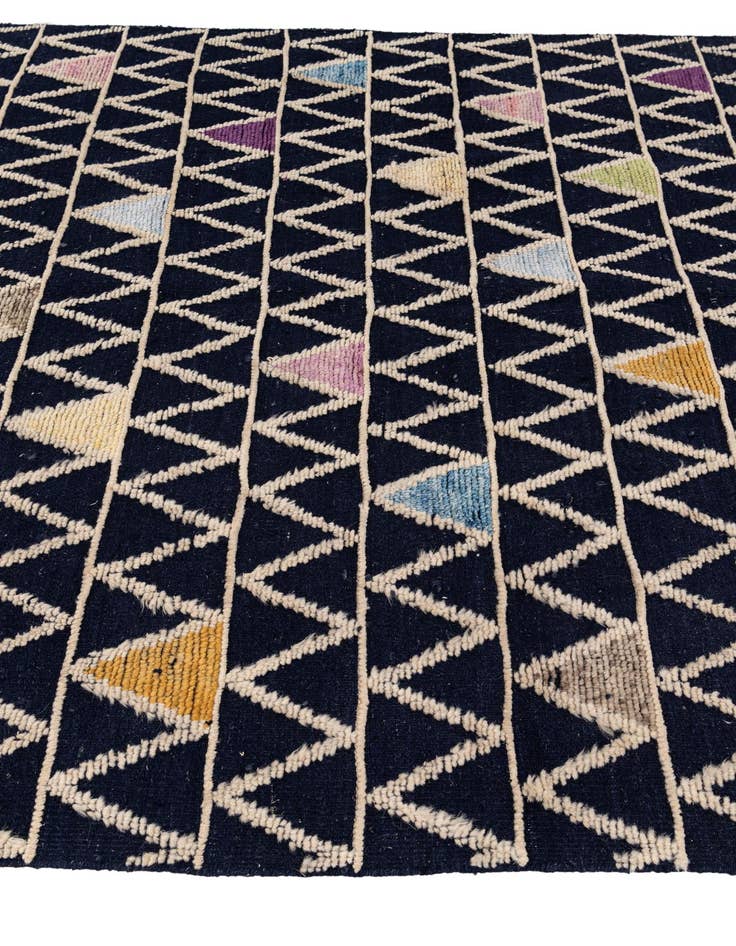 Detail image of  6' 3 x 8' 9  Hand Knotted Darya Wool Rug