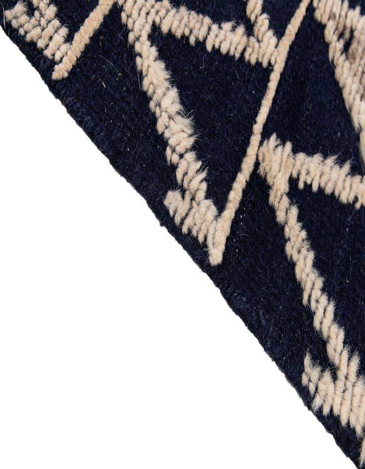 Detail image of  6' 3 x 8' 9  Hand Knotted Darya Wool Rug