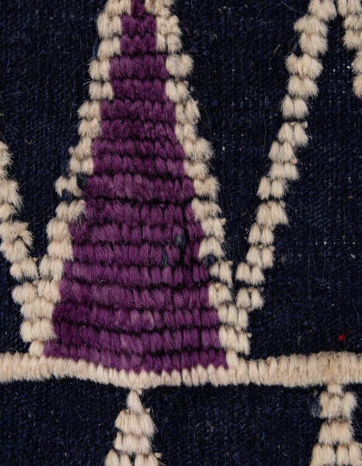 Detail image of  6' 3 x 8' 9  Hand Knotted Darya Wool Rug